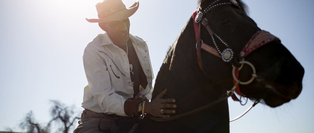 Amizade Entre Homens e Cavalos: Uma Conexão que o Coração Explica